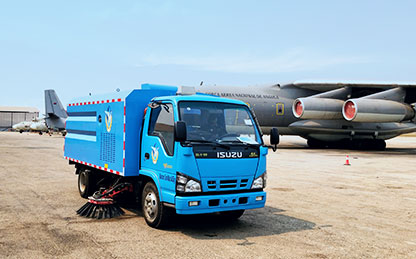 bti体育扫路车交付安哥拉机场使用