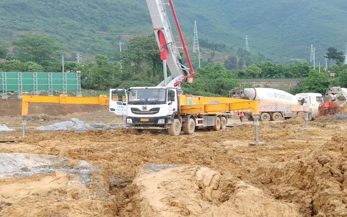 油耗降降降 效能UPUPUP 丨 解密bti体育HB62VH微混泵车“效益密码”
