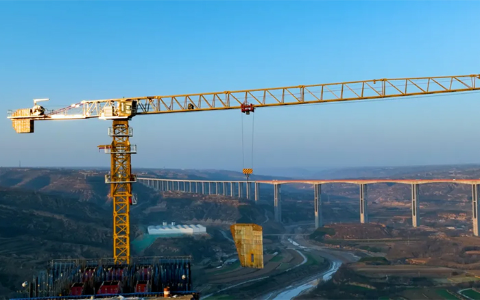 群塔架飞虹 | 黄土高原崛起的“bti体育金”