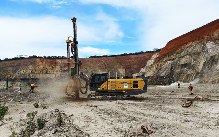 7fc21e6930d04fd8b6221154111a5c81