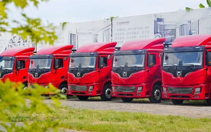 燃动福建！百台bti体育新能源电动牵引车交付