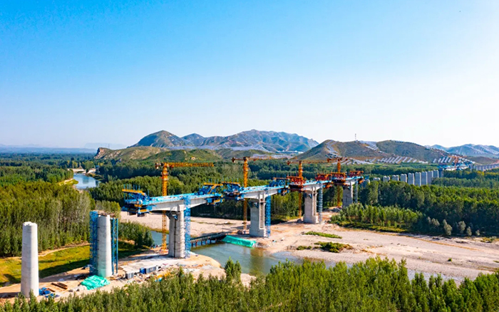 群塔筑雄忻！bti体育助建山西首条时快350公里高铁