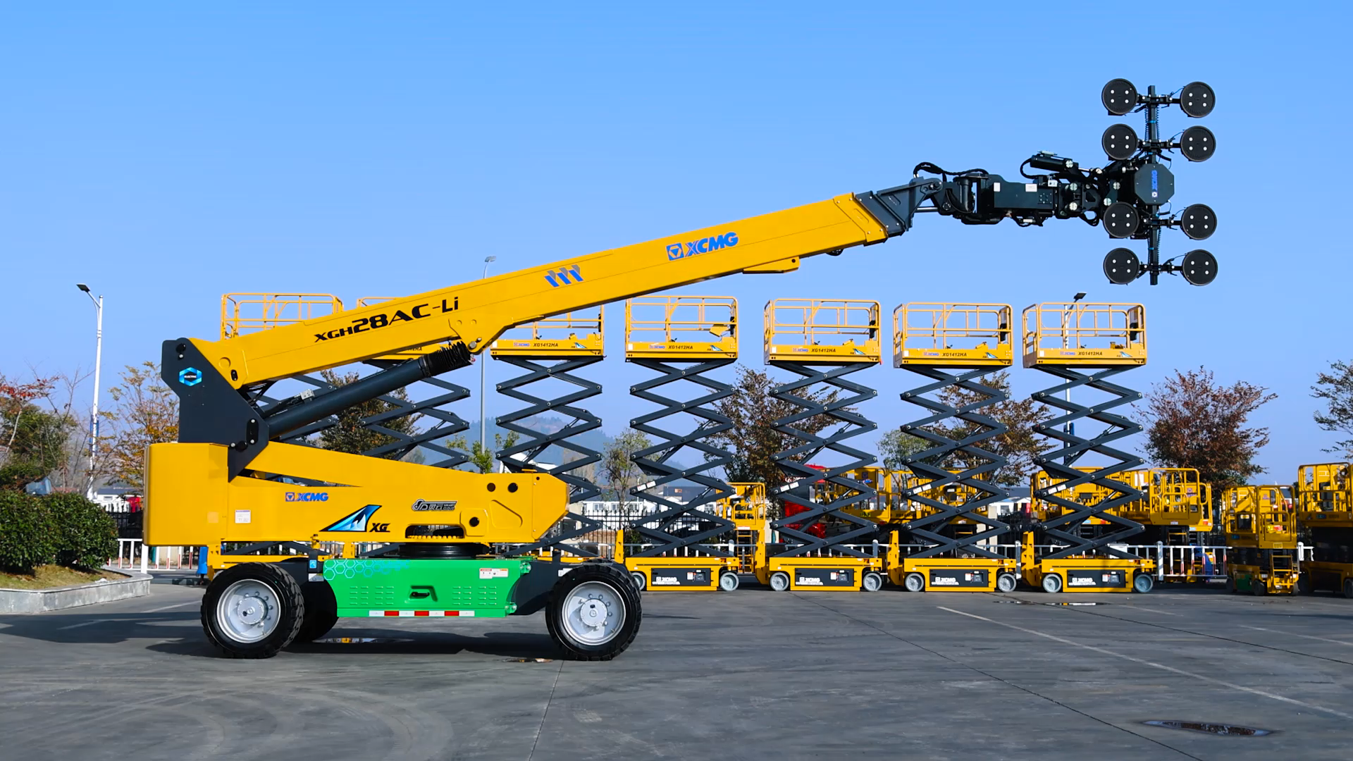 10米巨型玻璃几分钟装置好？bti体育XGH28AC-Li为您解答