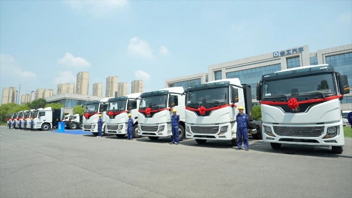 主张地：大西北！100台bti体育新能源沉卡满电启程