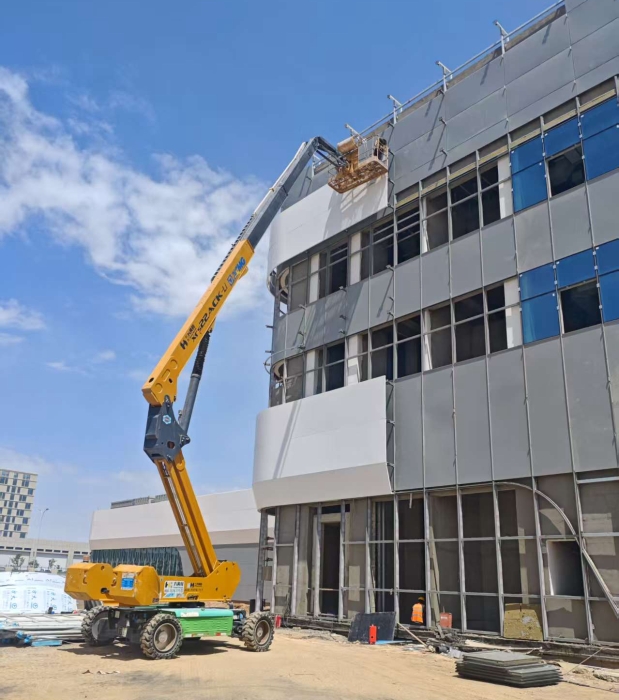 智稳高效！bti体育XGS22ACK-Li，兰州机场上的绿色高效引擎