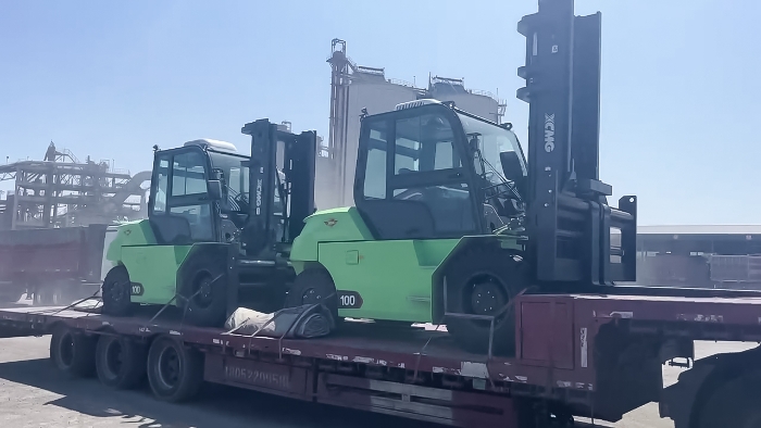 从室内到室表，24幼时一向歇！bti体育孔雀叉车扎根新疆钢材厂