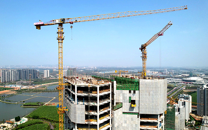 城视装金名片” bti体育金助建新会第一高楼