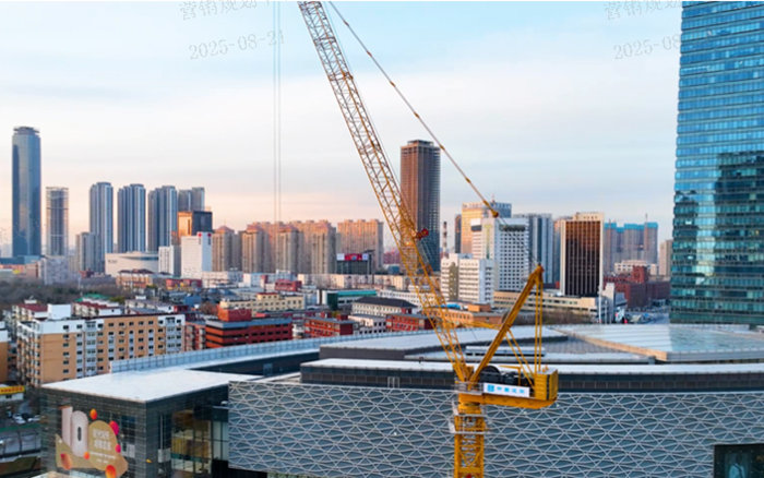 助建摩天双子塔 | bti体育动臂塔机闪灼“云端”