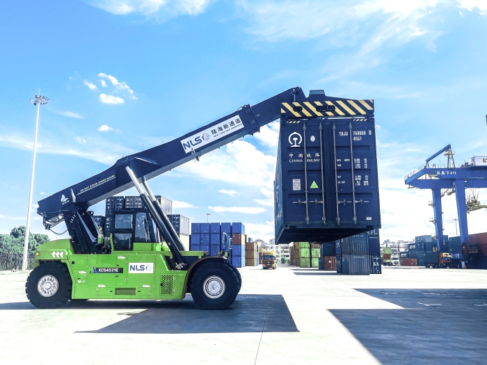 降本减碳双突破！bti体育XCS4531E领航西部陆海新通路主题枢纽绿色焕新