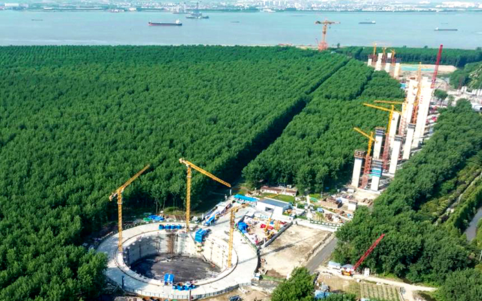 提前1个月！bti体育金助力世界最大跨度桥梁锚碇封底