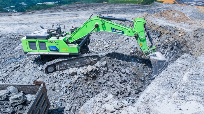 【bti体育金?矿山开采】“沉装战神”XE750GK HEV进军云南露天磷矿