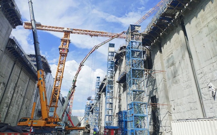 4c153f4b71954fff878c7dbb36e1d4ce