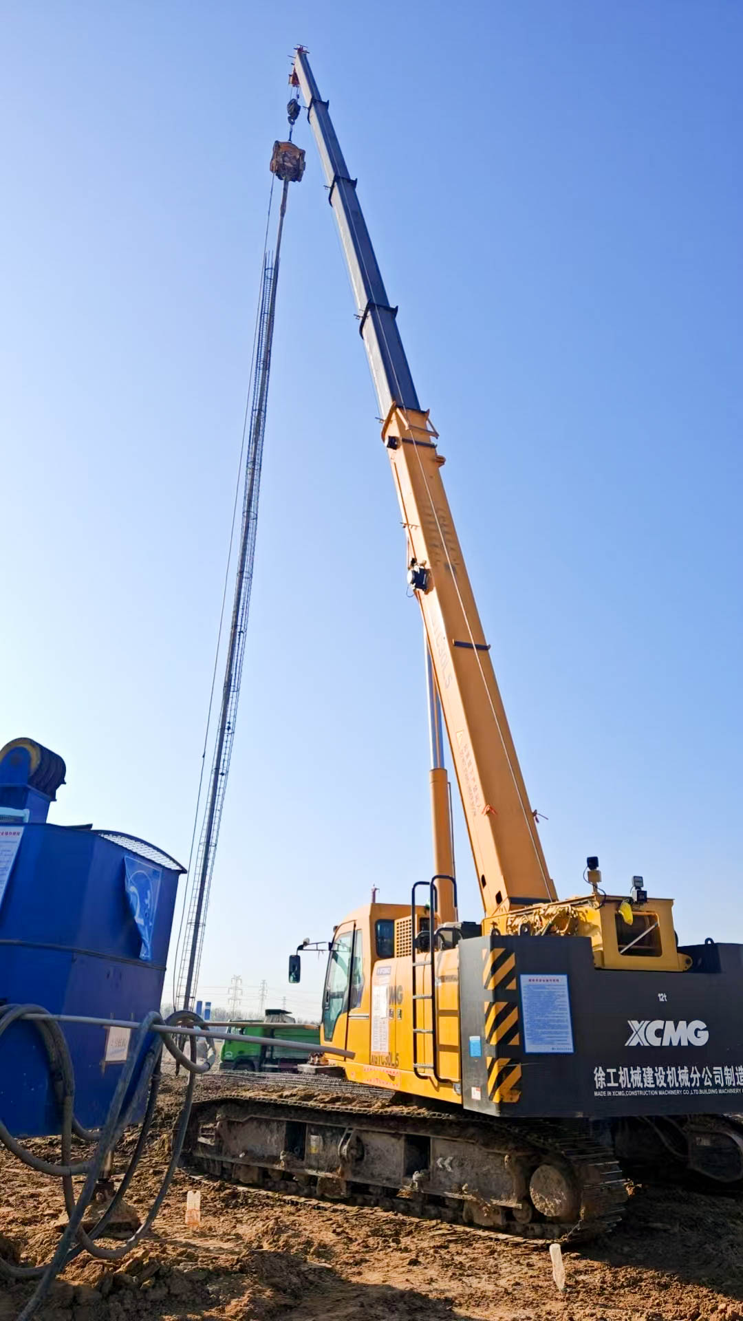 听说工地来了个“巨能扛”？这波操作稳了！XGTC30L5吊装钢筋笼现场纪实