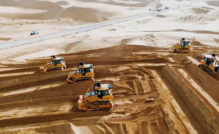 戈壁施工五大难题？bti体育D170LGP戈壁型推土机硬核破解！