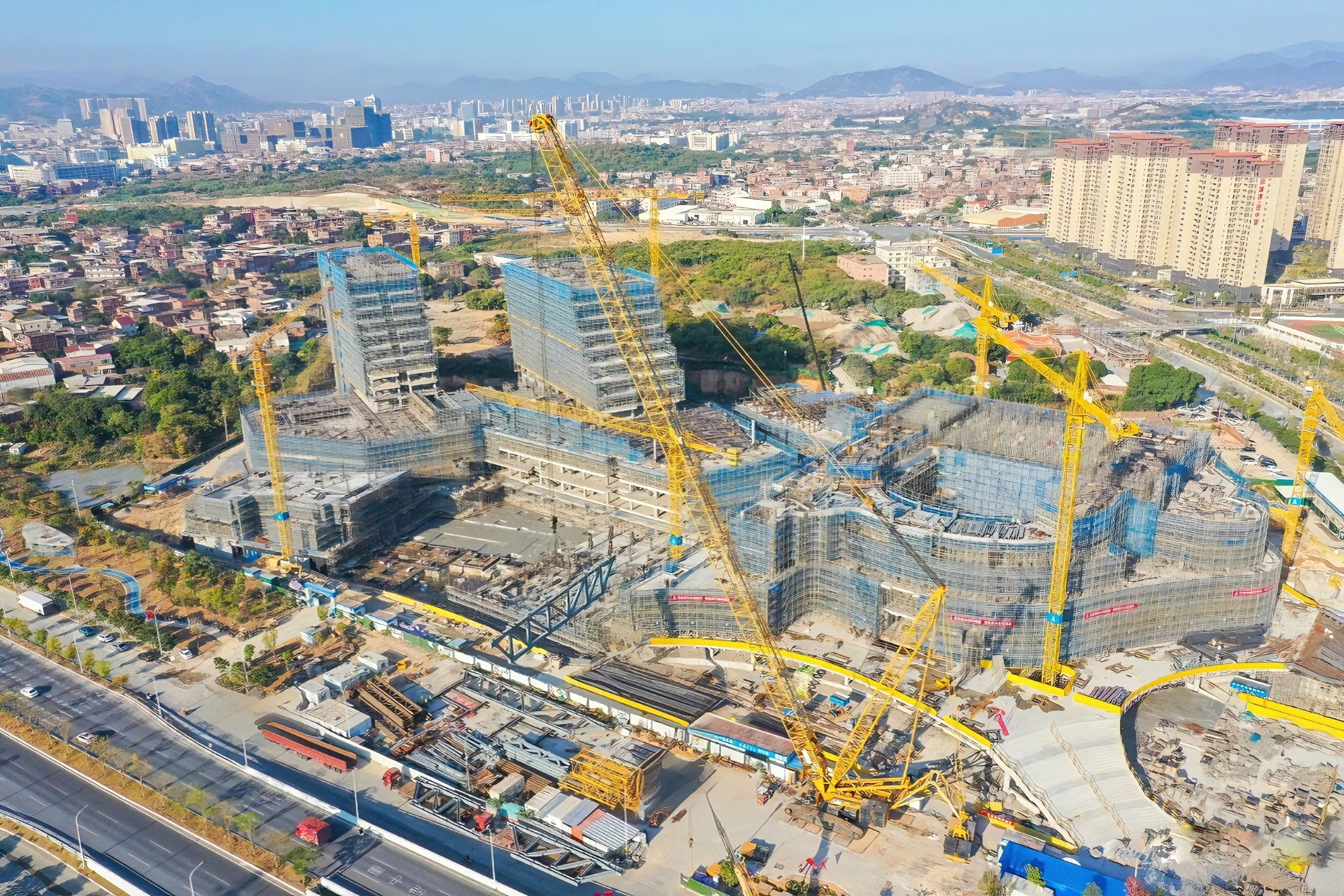 没人敢接的 “烫手山芋”！三沉考验下，这台千吨级的阐发太顶了